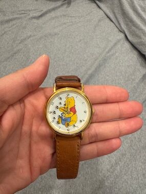 Disney Winnie the Pooh Brown Leather Strap Gold Tone Watch